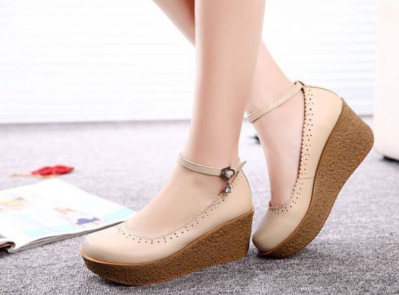 Altamira Damskie Buty Na Platformie Na Koturnie - Khaki