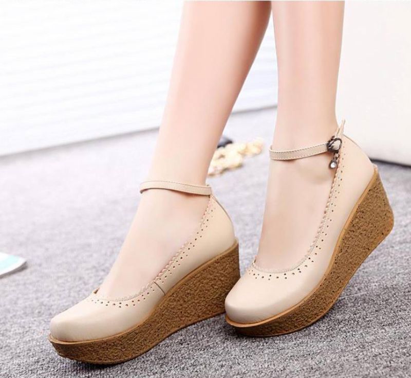 Altamira Damskie Buty Na Platformie Na Koturnie - Khaki