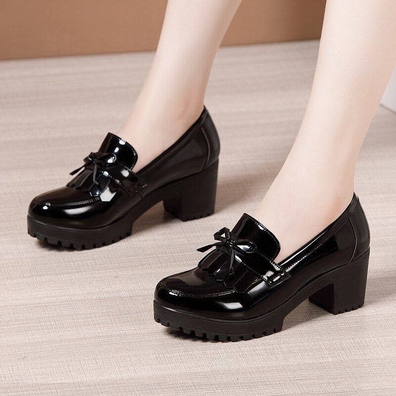 Amanda Damskie Lakierowane Slip-on - Czarny