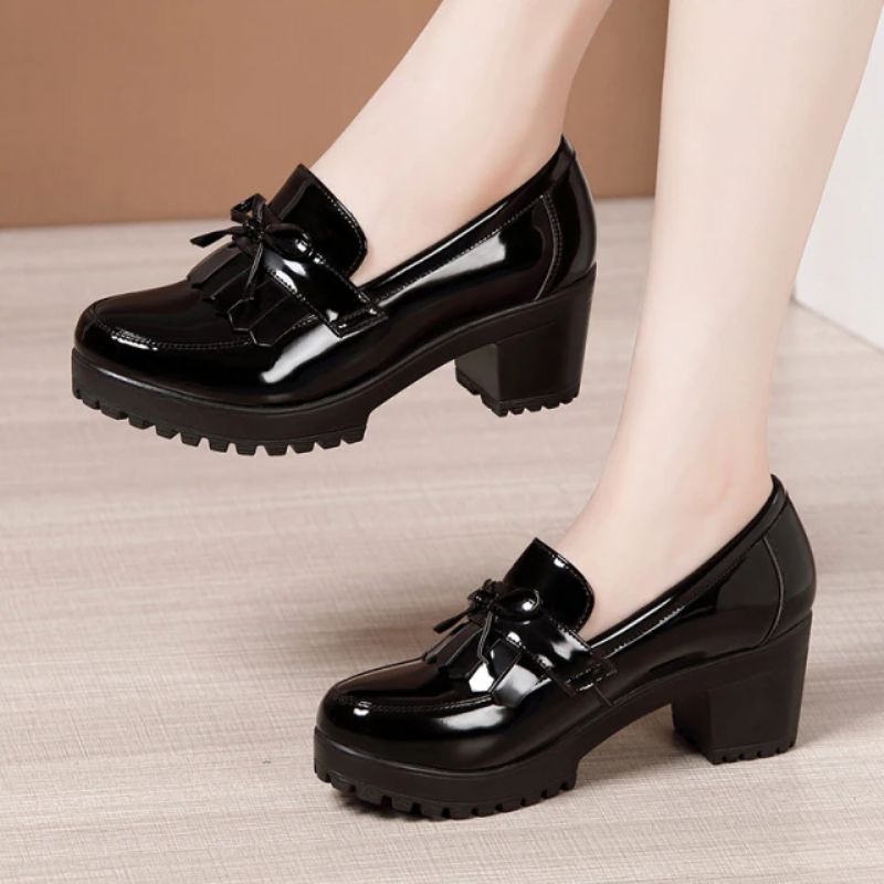 Amanda Damskie Lakierowane Slip-on - Czarny