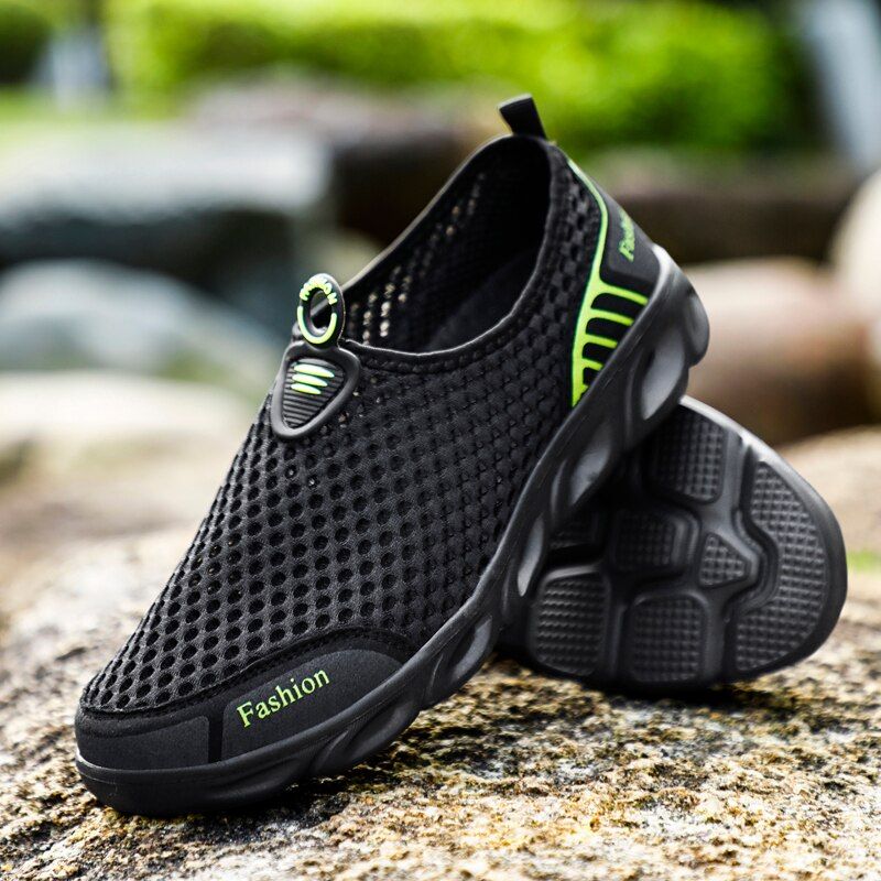 Benatia Dla Obu Płci Outdoor Sandals - Czarny