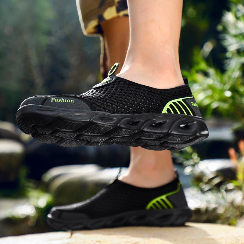 Benatia Dla Obu Płci Outdoor Sandals - Czarny
