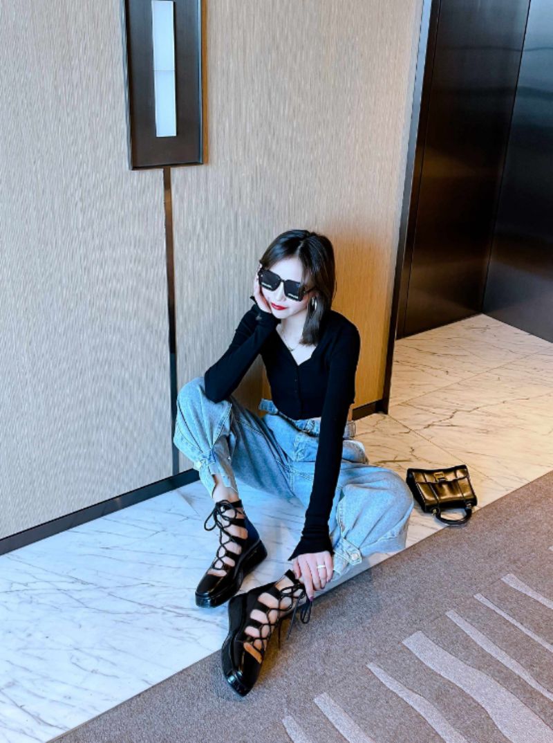 Betsey Damskie Buty Na Platformie W Kolorze Czarnym - Czarny