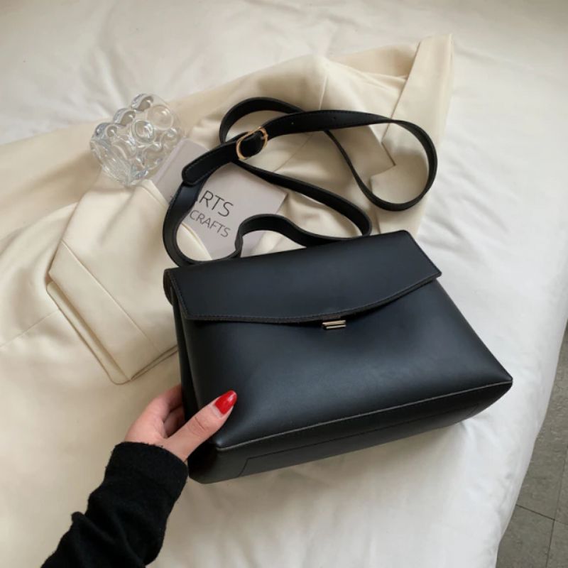 Bianco Mała Skórzana Torebka Damska Typu Crossbody - Czarny