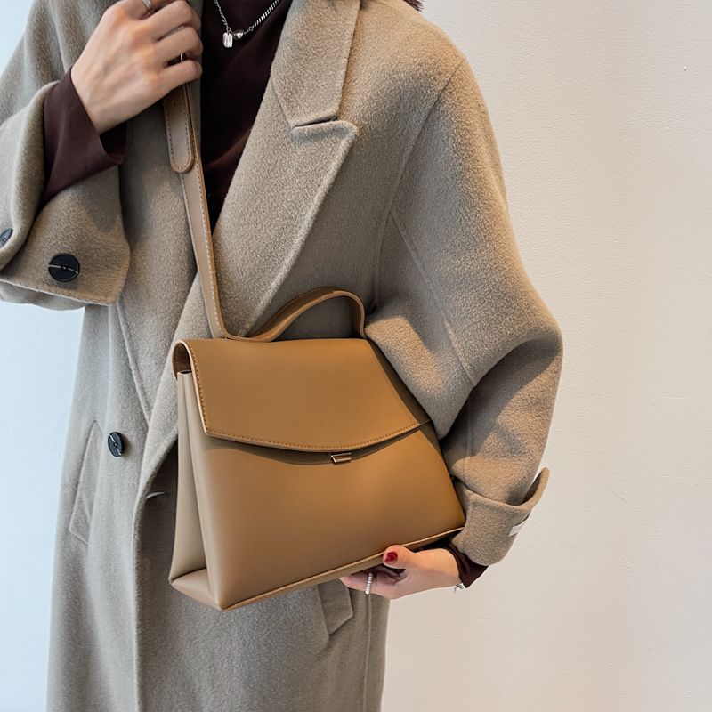 Bianco Mała Skórzana Torebka Damska Typu Crossbody - Czarny