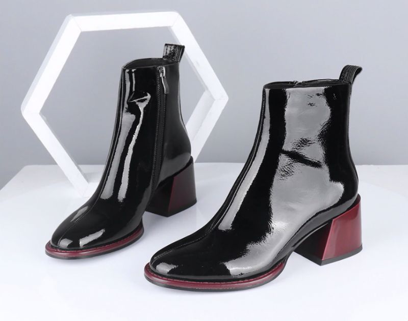 Buty Crissia Do Kostek - Czarny