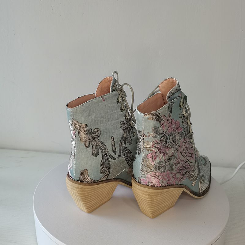 Buty Damskie Briana Embroidered Flowers - Niebieski