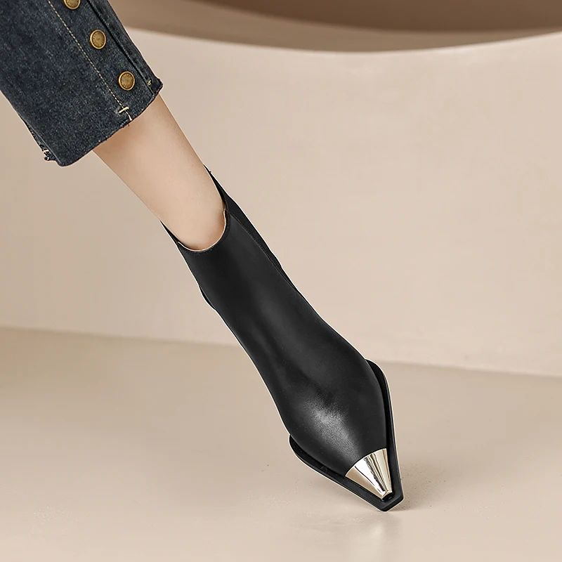 Buty Damskie Ferrez Metal Ladies Pointed Toe Ankle Boots - Czarny bez futra