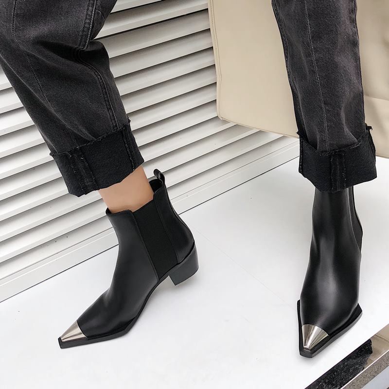 Buty Damskie Ferrez Metal Ladies Pointed Toe Ankle Boots - Czarny bez futra