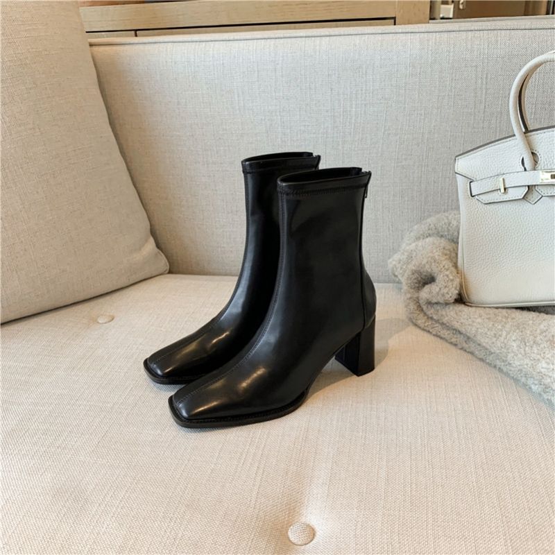 Buty Damskie Lombardi - Czarny bez futra