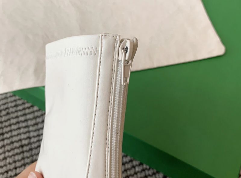 Buty Damskie Lombardi - Czarny bez futra