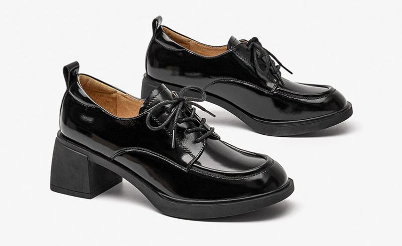 Buty Damskie Montserrat Na Obcasie - Beżowy