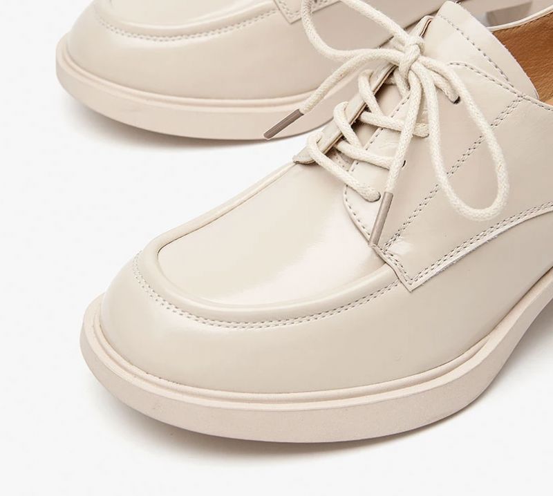 Buty Damskie Montserrat Na Obcasie - Beżowy