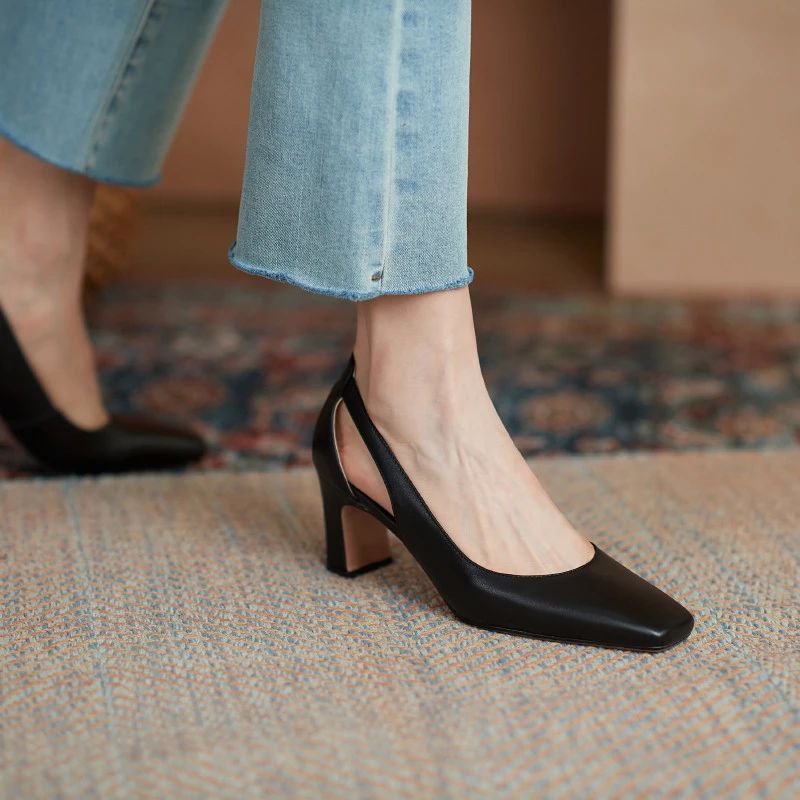 Buty Damskie Renata Na Obcasie - Beżowy
