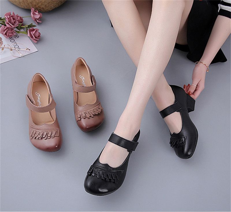 Buty Damskie Simone Na Obcasie - Czarny