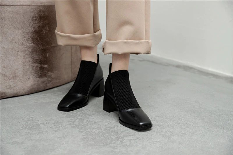 Buty Damskie Skórzane Abdul Na Wysokim Obcasie Czarne - Czarna podszewka syntetyczna