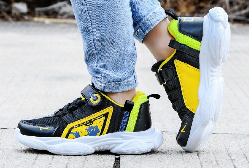 Buty Do Biegania Dla Chłopców Tay - Szary