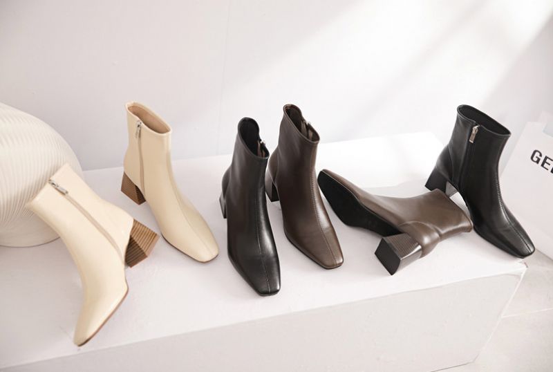Buty Esquivel Do Kostek - Brązowy