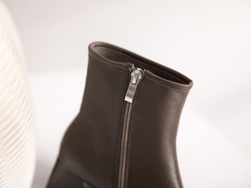 Buty Esquivel Do Kostek - Brązowy