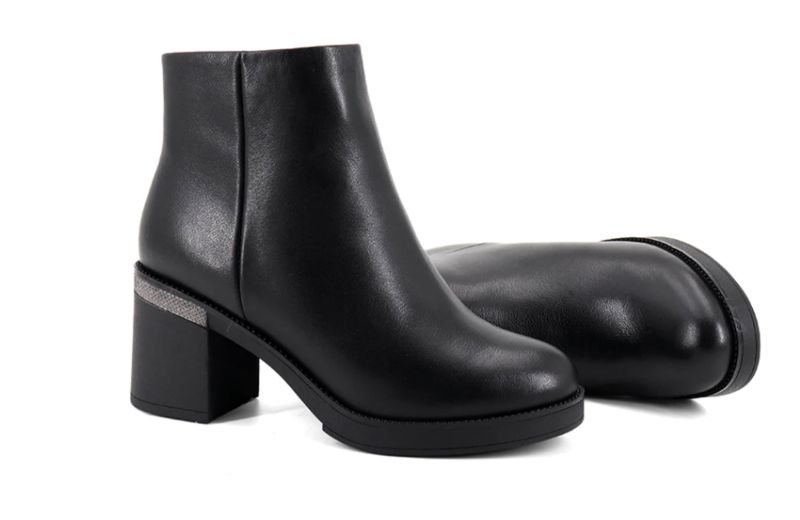 Buty Valenza Do Kostek - Czarny
