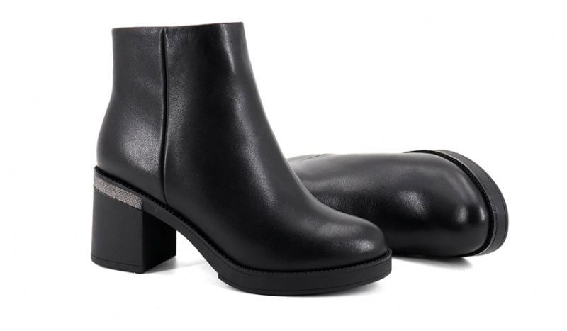 Buty Valenza Do Kostek - Czarny