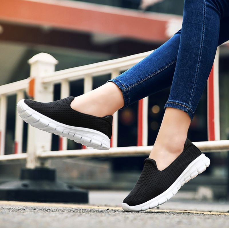 Buty Wsuwane Damskie Skyters - Różowy