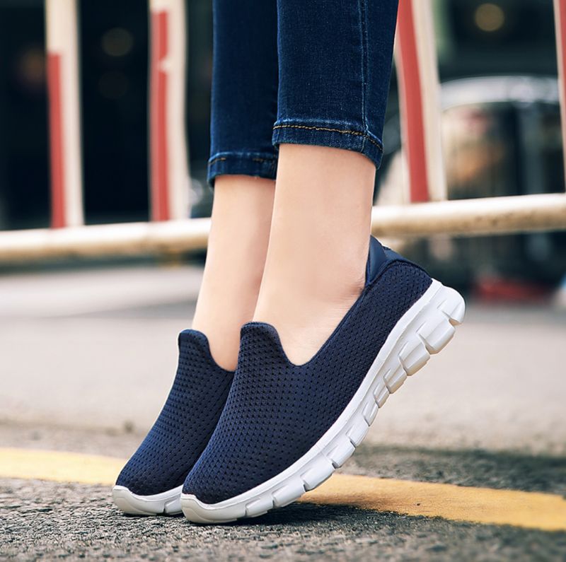 Buty Wsuwane Damskie Skyters - Różowy
