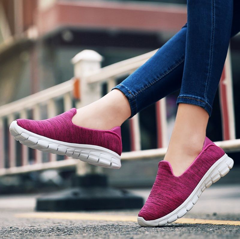 Buty Wsuwane Damskie Skyters - Różowy