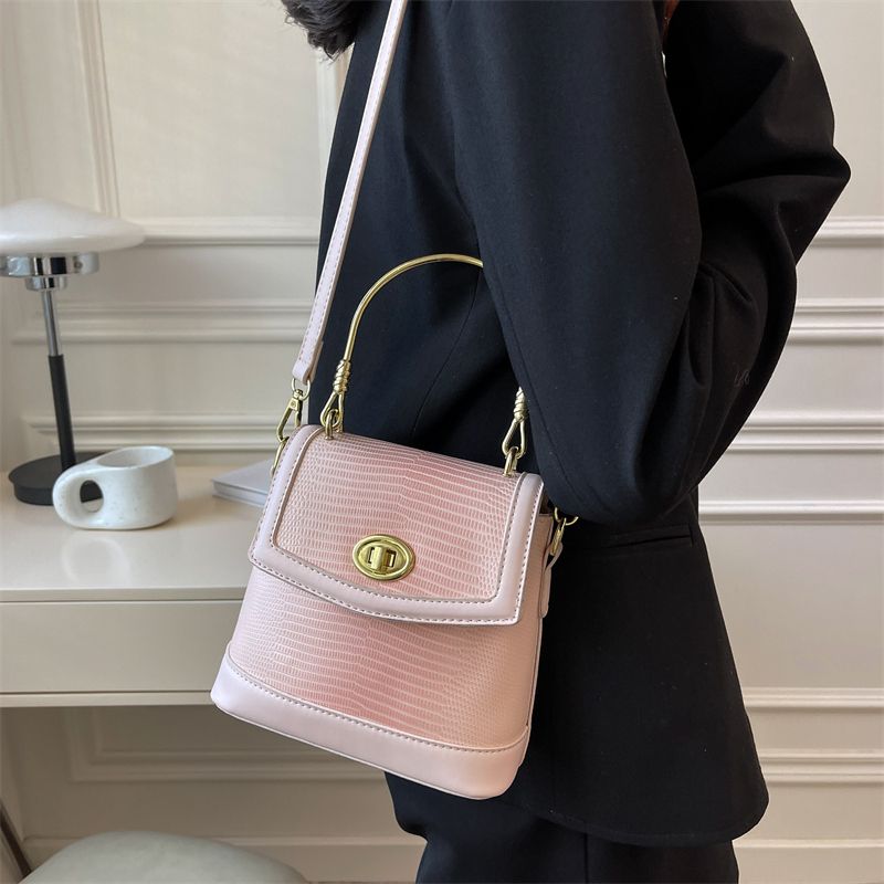 Caruso Damska Mini Torebka Skórzana Crossbody - Różowy