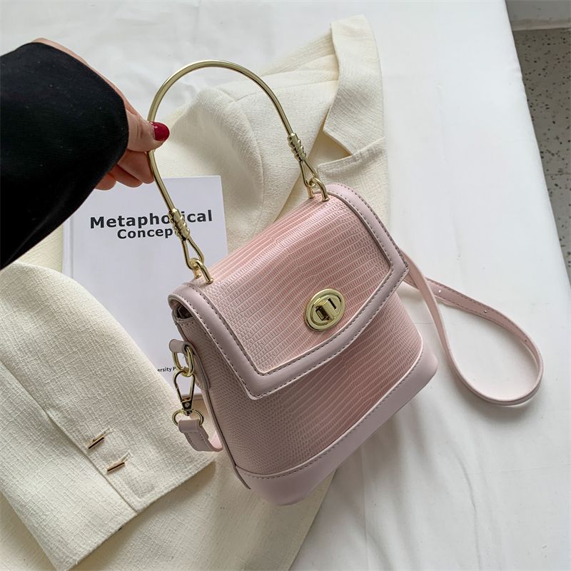 Caruso Damska Mini Torebka Skórzana Crossbody - Różowy