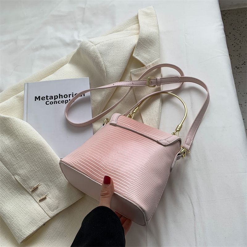 Caruso Damska Mini Torebka Skórzana Crossbody - Różowy
