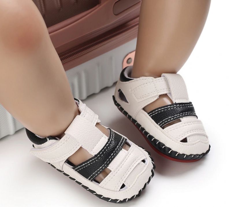 Clark Chłopięce Sandały Outdoorowes - Czarny