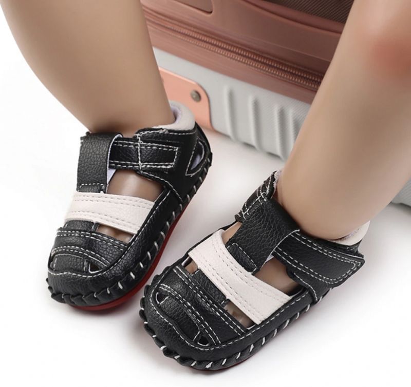 Clark Chłopięce Sandały Outdoorowes - Czarny