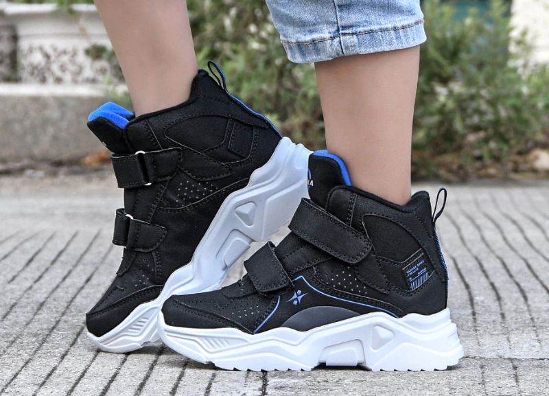 Cosgro Dla Obu Płci Dziecięce Buty Sportowe Outdoor - Czarne futro