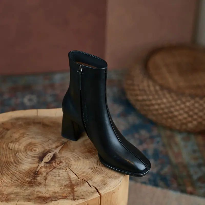 Damskie Buty Do Kostki Z Okrągłym Noskiem Katia - Brązowy