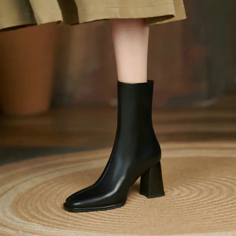 Damskie Buty Do Kostki Z Okrągłym Noskiem Katia - Brązowy