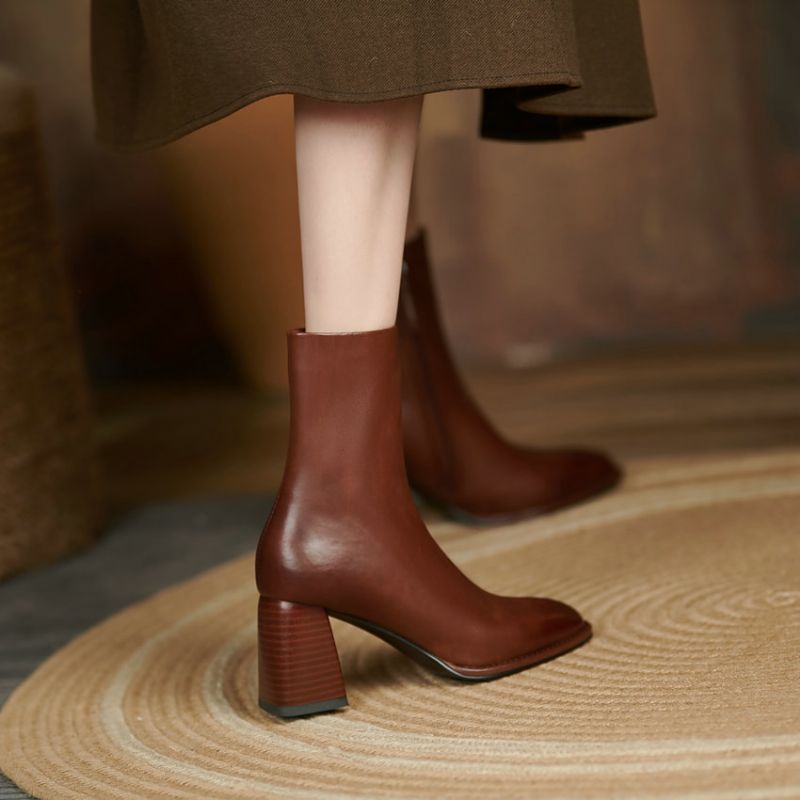 Damskie Buty Do Kostki Z Okrągłym Noskiem Katia - Brązowy