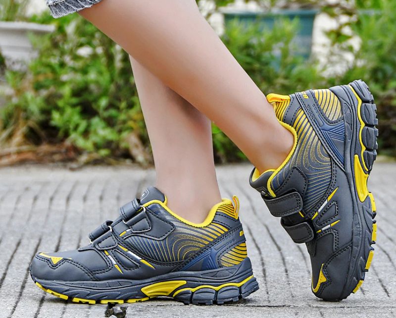 Darwin Chłopięce Buty Do Biegania - Czarny