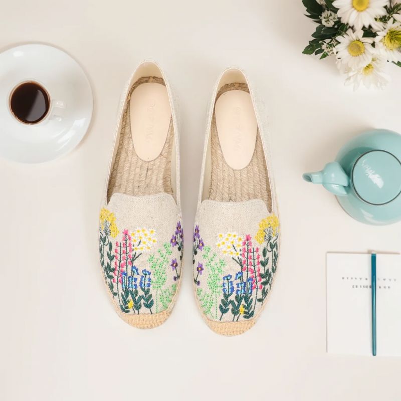Espadryle Damskie Riani Z Haftem - Khaki