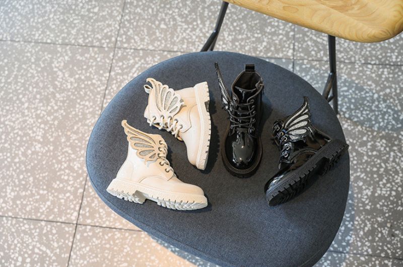 June Dziewczęce Buty Chelsea - Czarny
