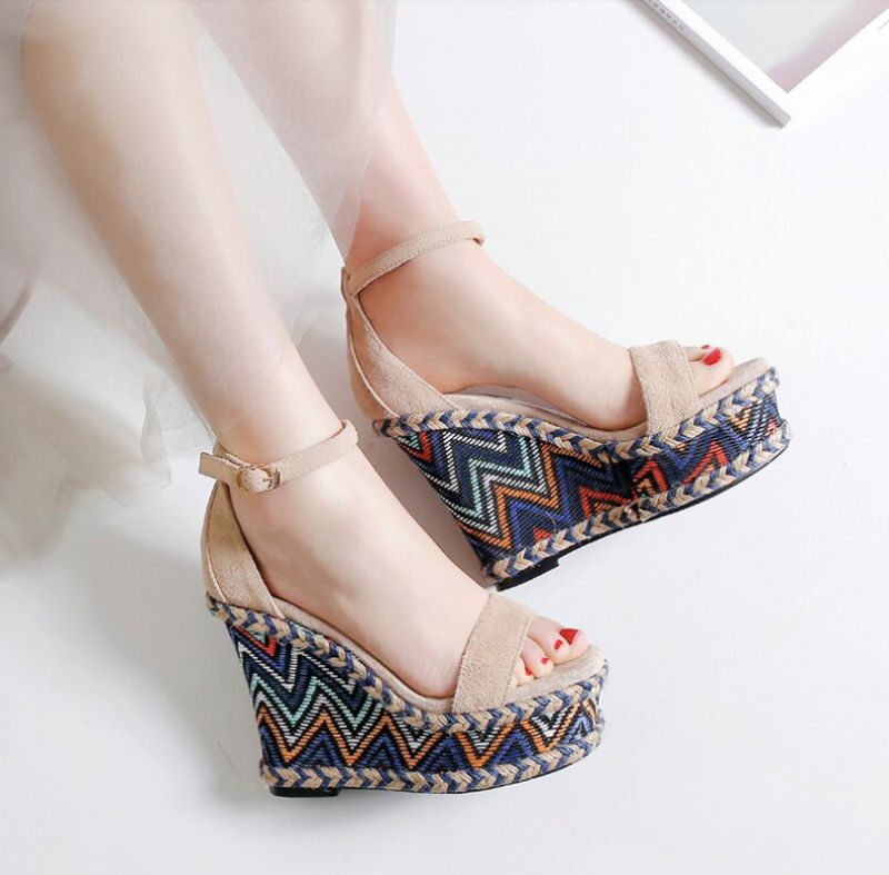 Klinowe Buty Damskie Dorian - Czarny
