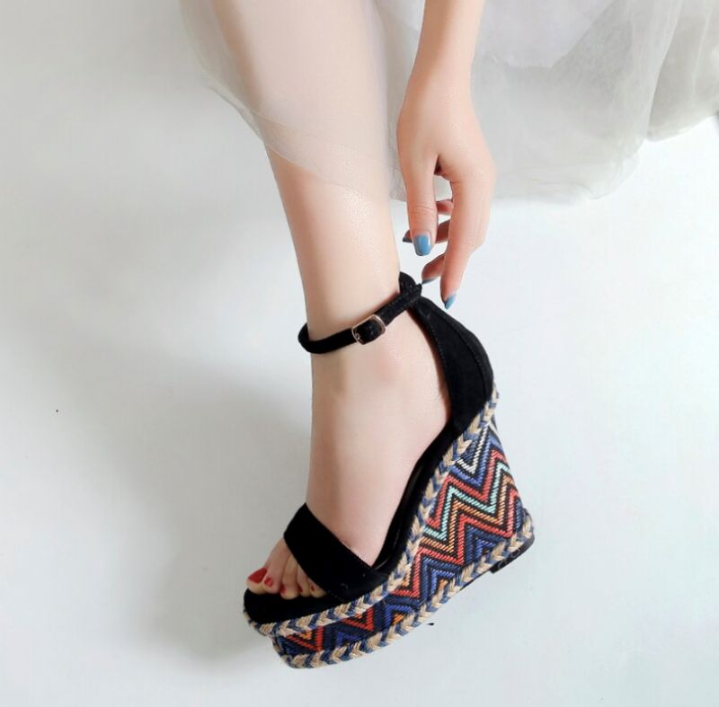 Klinowe Buty Damskie Dorian - Czarny