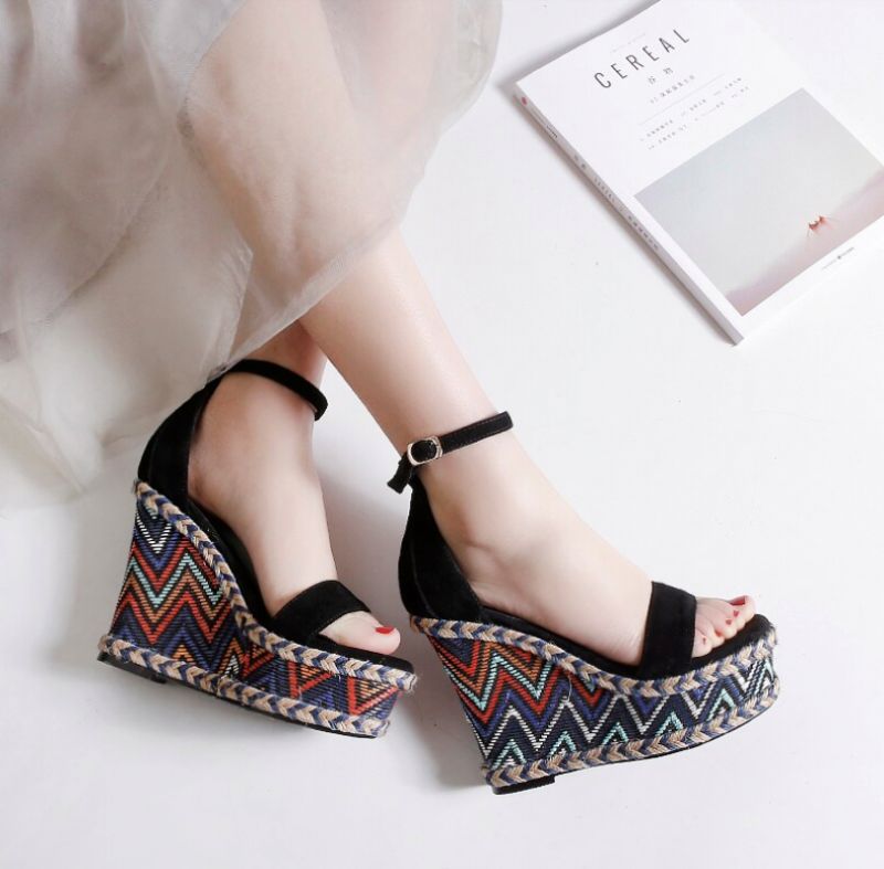 Klinowe Buty Damskie Dorian - Czarny