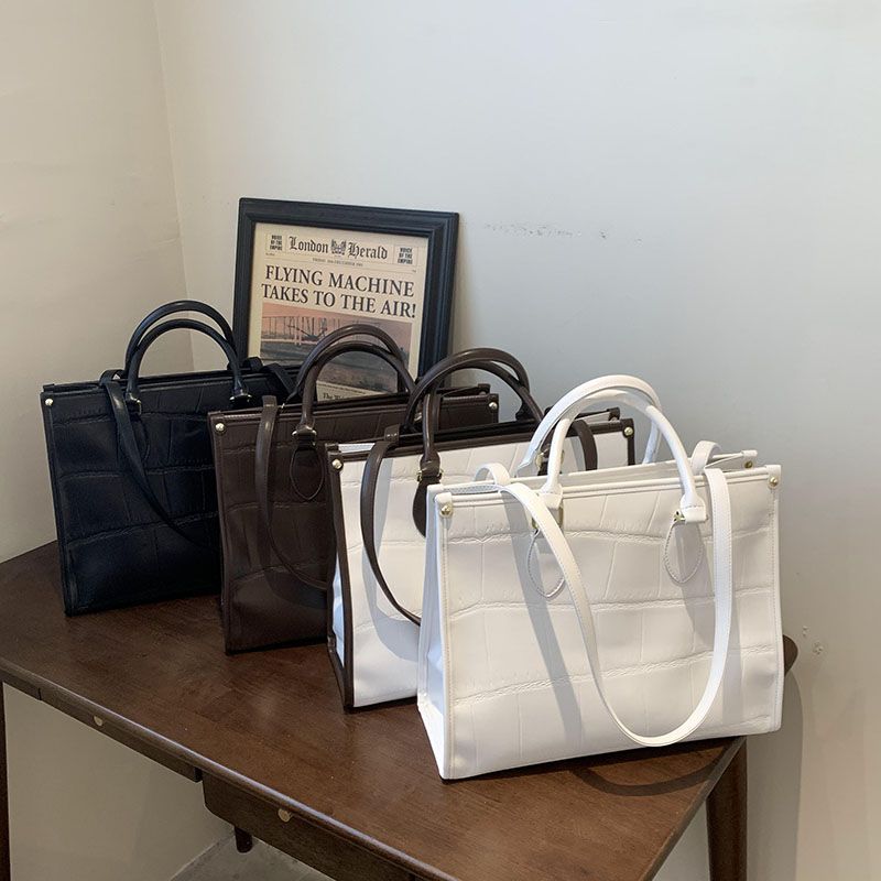 Milano Damska Duża Skórzana Torebka Typu Crossbody - Czarny