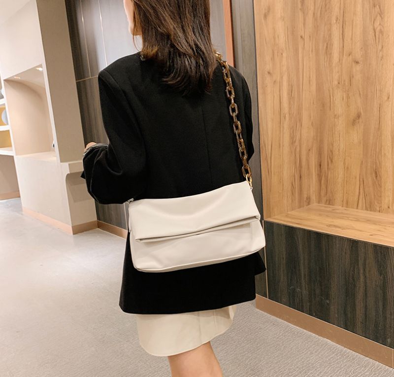 Neferet Handbags - Czarny