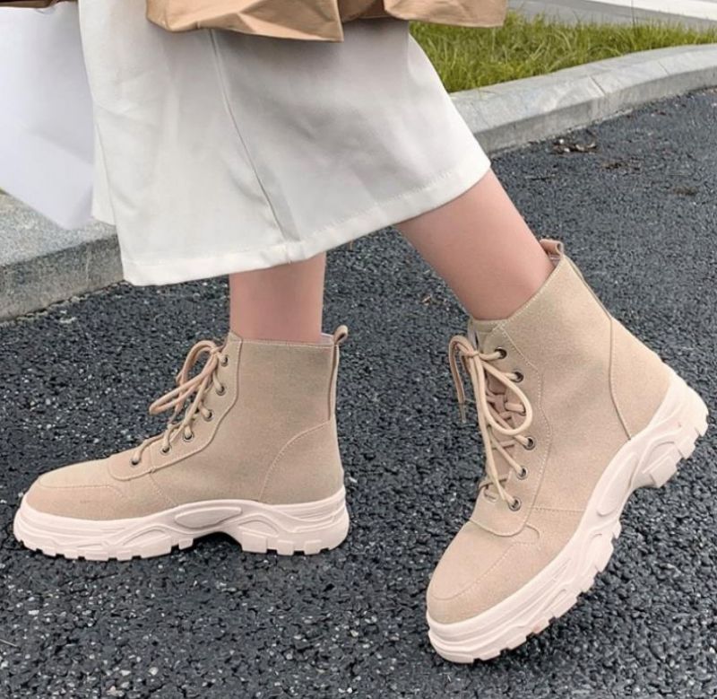 Pelae Buty Do Kostek - Beżowy z futrem
