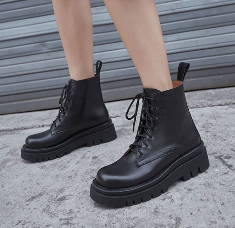 Sally Buty Do Kostek - Czarny bez futra