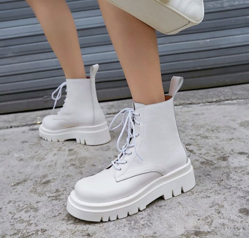 Sally Buty Do Kostek - Czarny bez futra