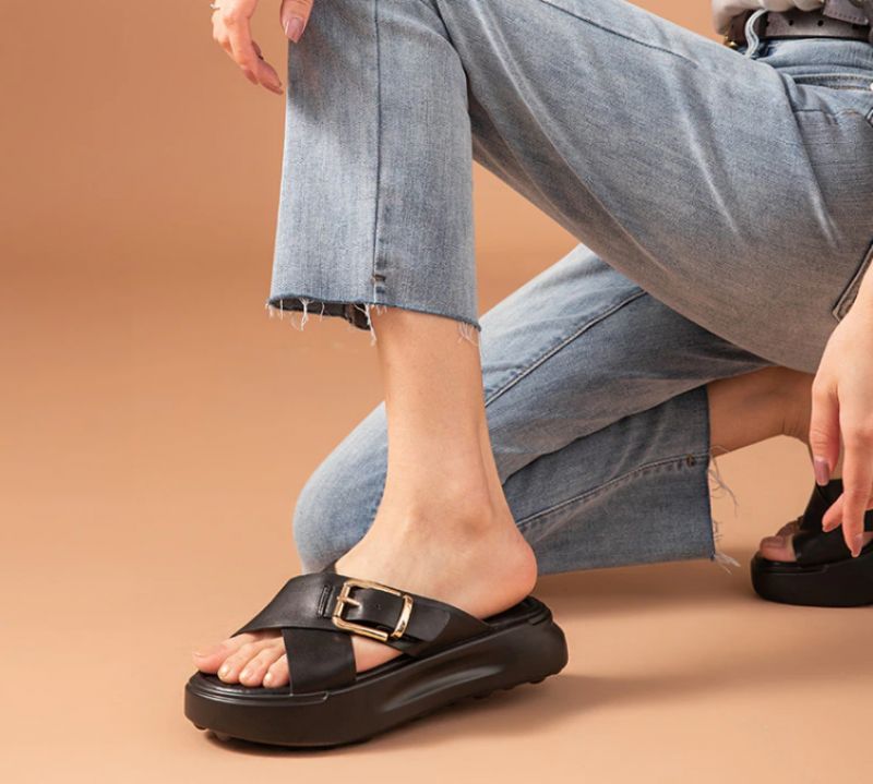 Sandały Damskie Namoi Slipper Leather - Czarny