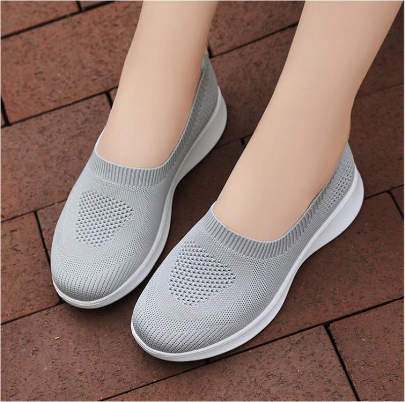 Stela Damskie Czarne Wsuwane Buty - Czarny